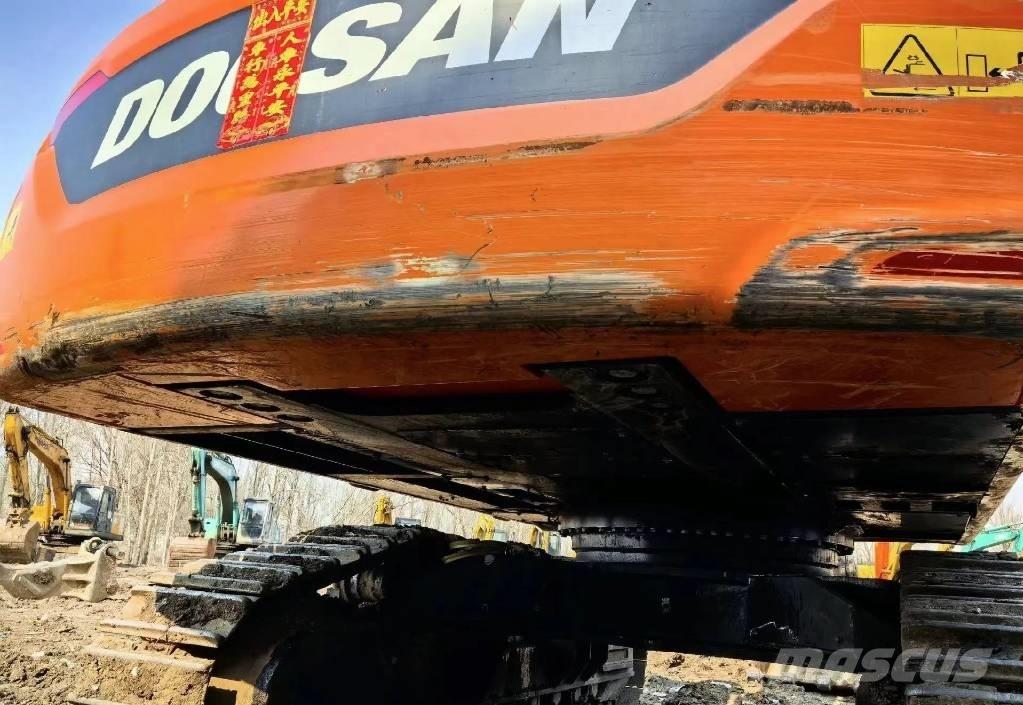 Doosan DX 500 LC حفارات زحافة