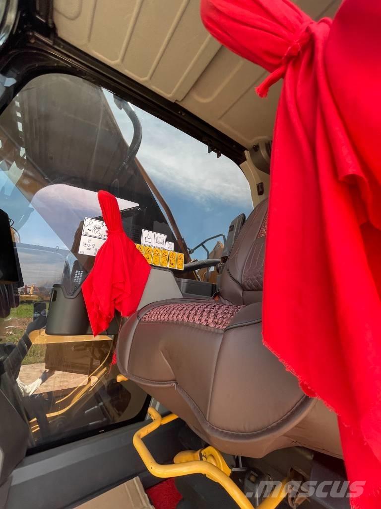 CAT 330GC حفارات زحافة