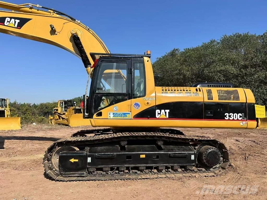 CAT 330 C حفارات زحافة