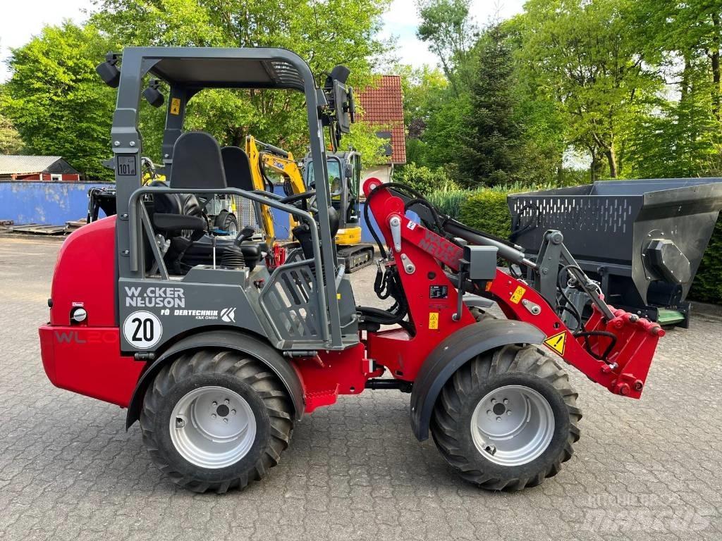 Wacker Neuson WL 20 لوادر بعجل