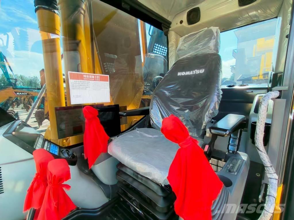 Komatsu PC 220-8 حفارات زحافة