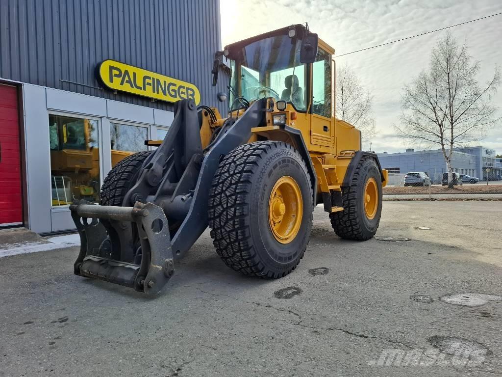 Volvo L70B لوادر بعجل