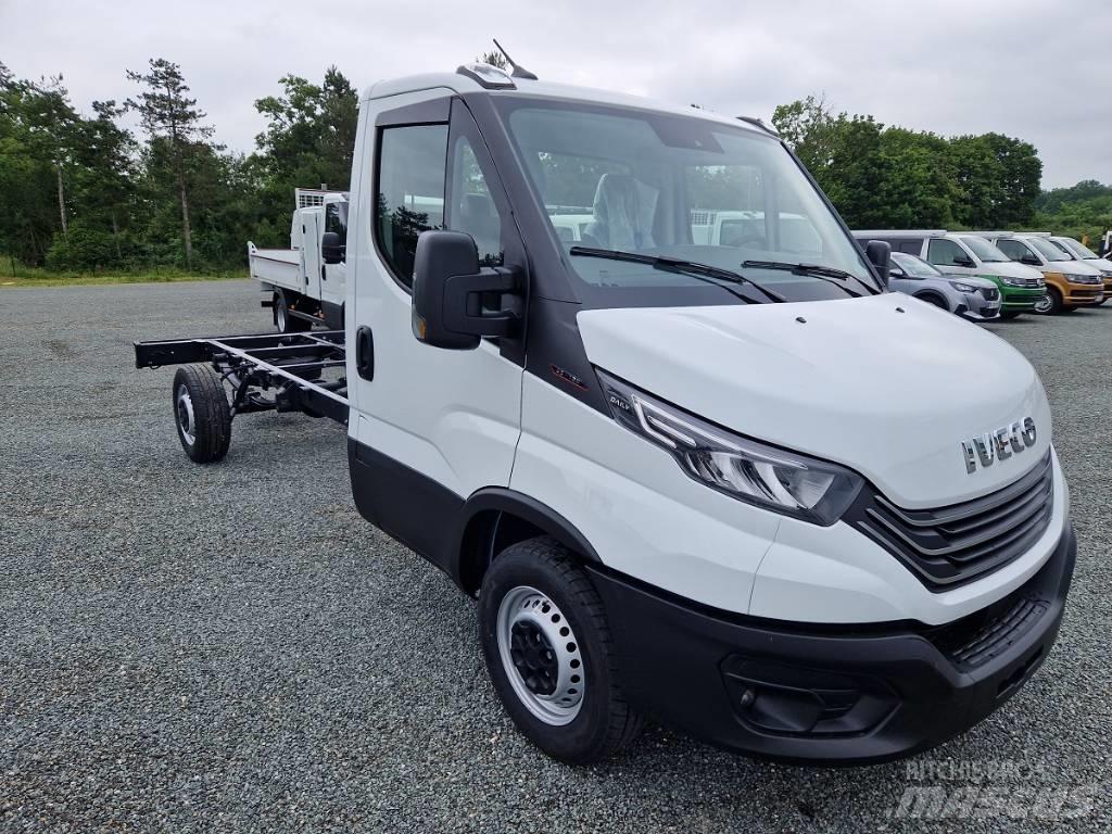 Iveco daily 35s18 شاحنة مقفلة