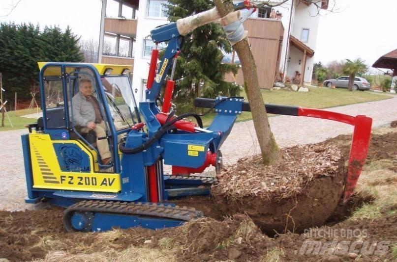  Pazzaglia FZ 200 AV ماكينات أخرى لتجهيز الأراضي