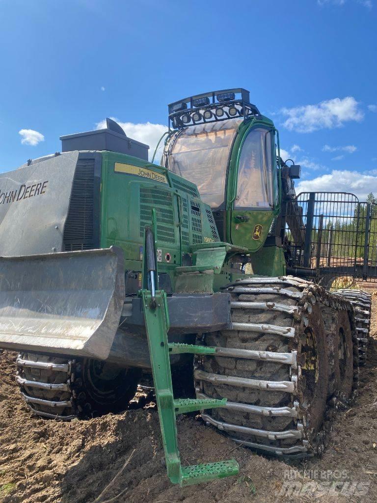 John Deere 1910G شاحنات