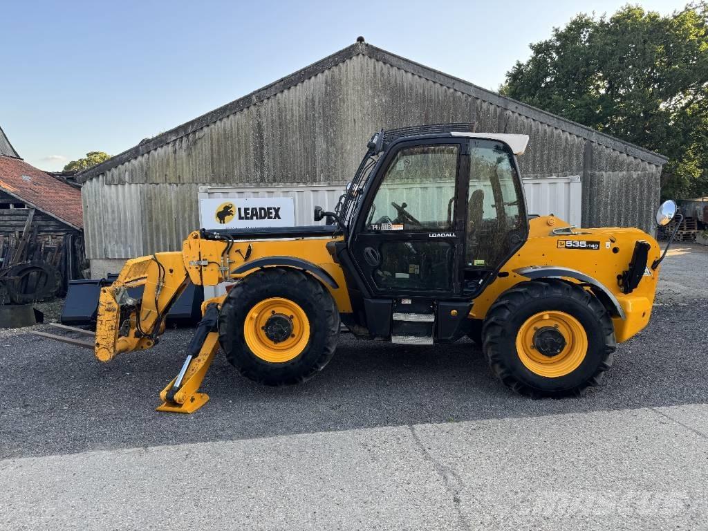 JCB 535-140 Hiviz مناولات متداخلة