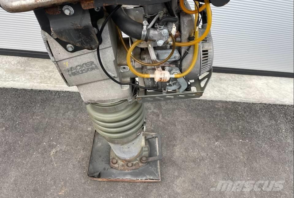 Wacker Neuson AS60E أخرى