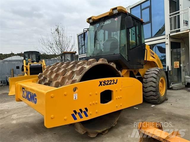 XCMG XS 223 J مداحل أحادية الأسطوانة