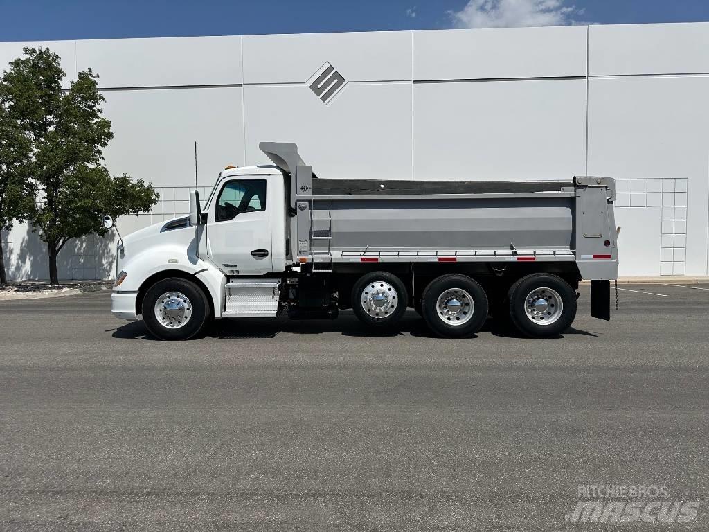 Kenworth T 680 شاحنات قلابة