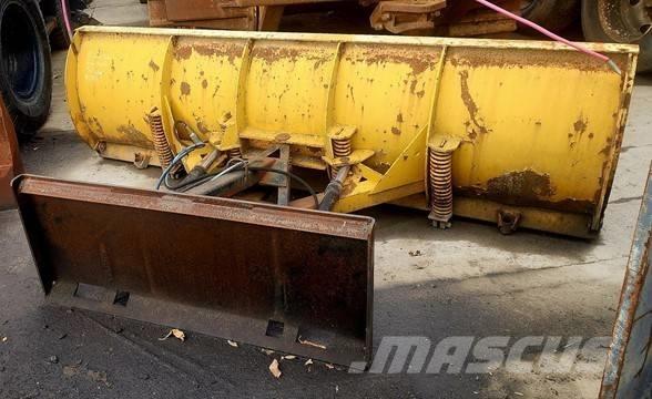  Skid Steer Snow Plow حراثات ونصول الجليد