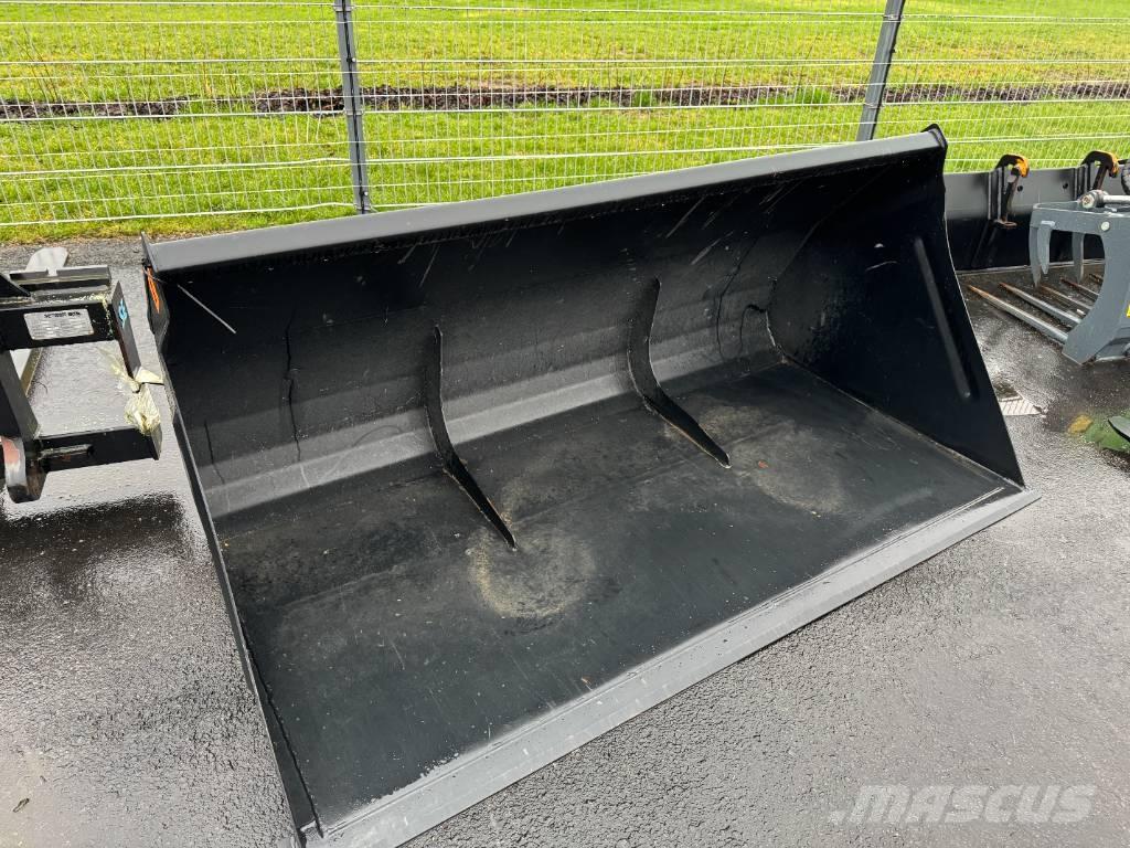 Quicke Skopa VS 200 ملحقات أخرى للجرارات