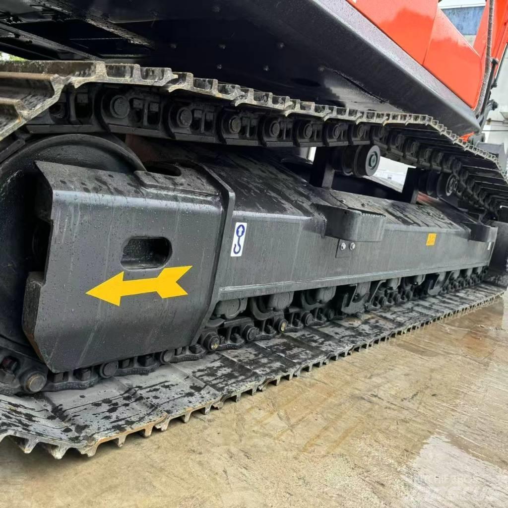 Doosan DX 225 LCA Crawler excavators