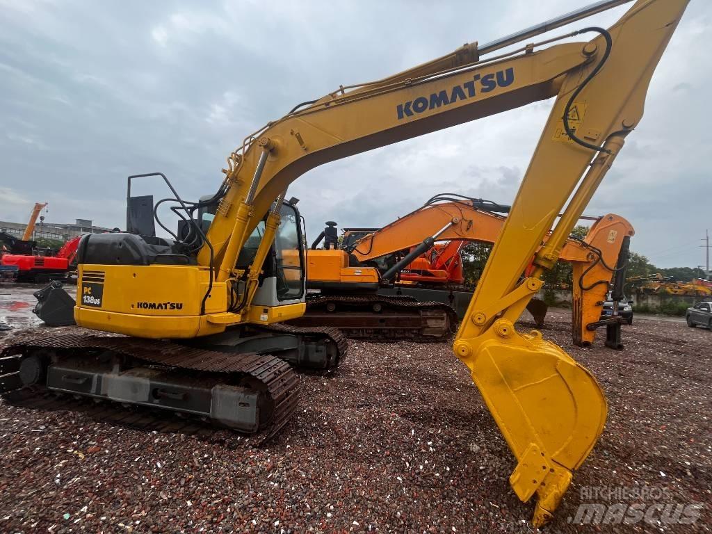 Komatsu PC 138 US حفارات زحافة