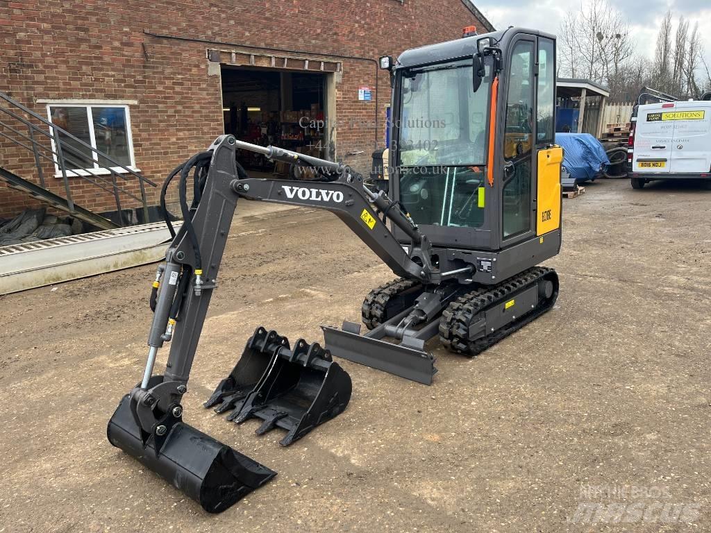 Volvo EC 18 E حفارات صغيرة أقل من 7 طن (حفارات صغيرة)
