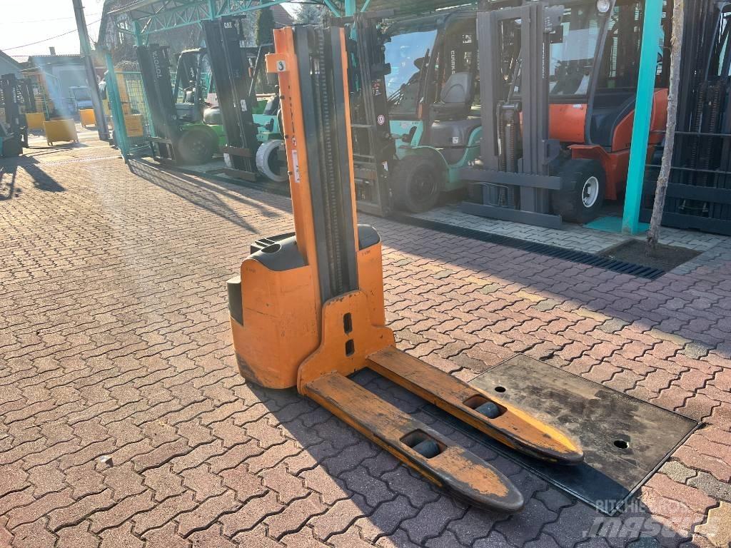 Still EGV 10 V-4101 شاحنات مناولة ذاتية الدفع