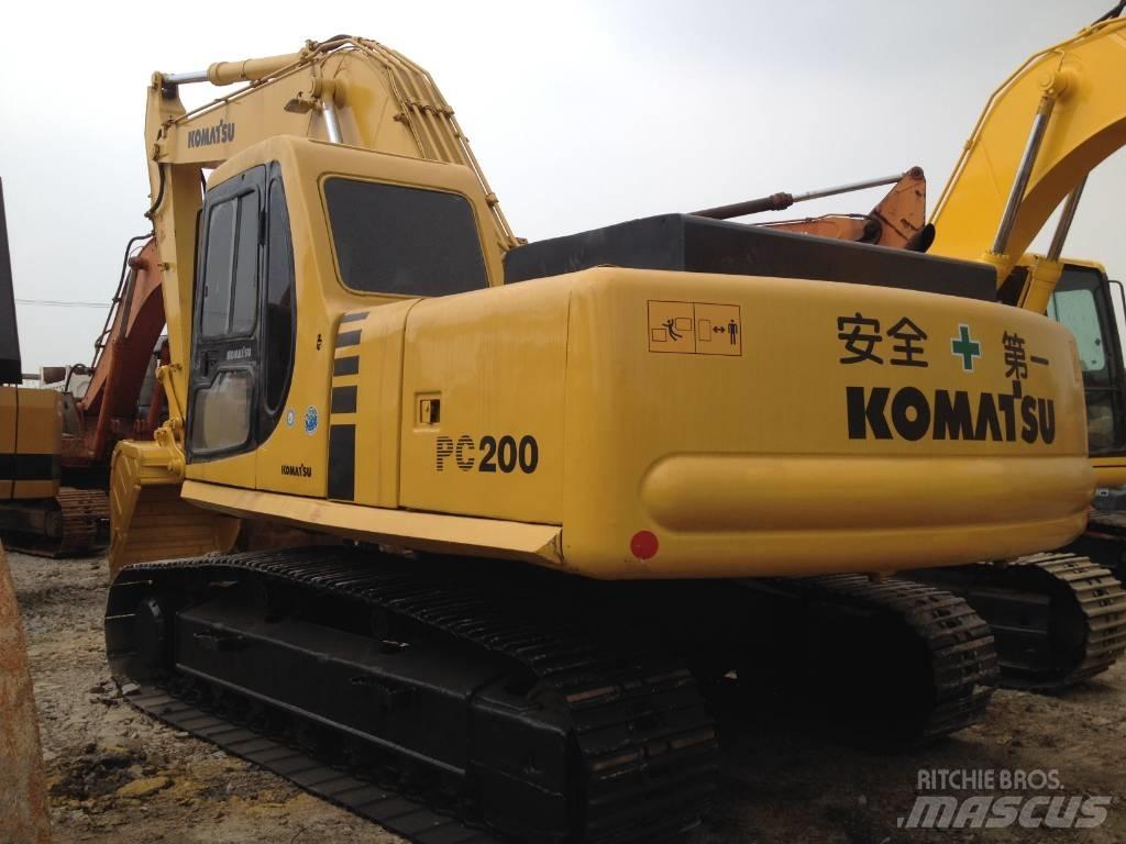 Komatsu PC200-6 حفارات زحافة