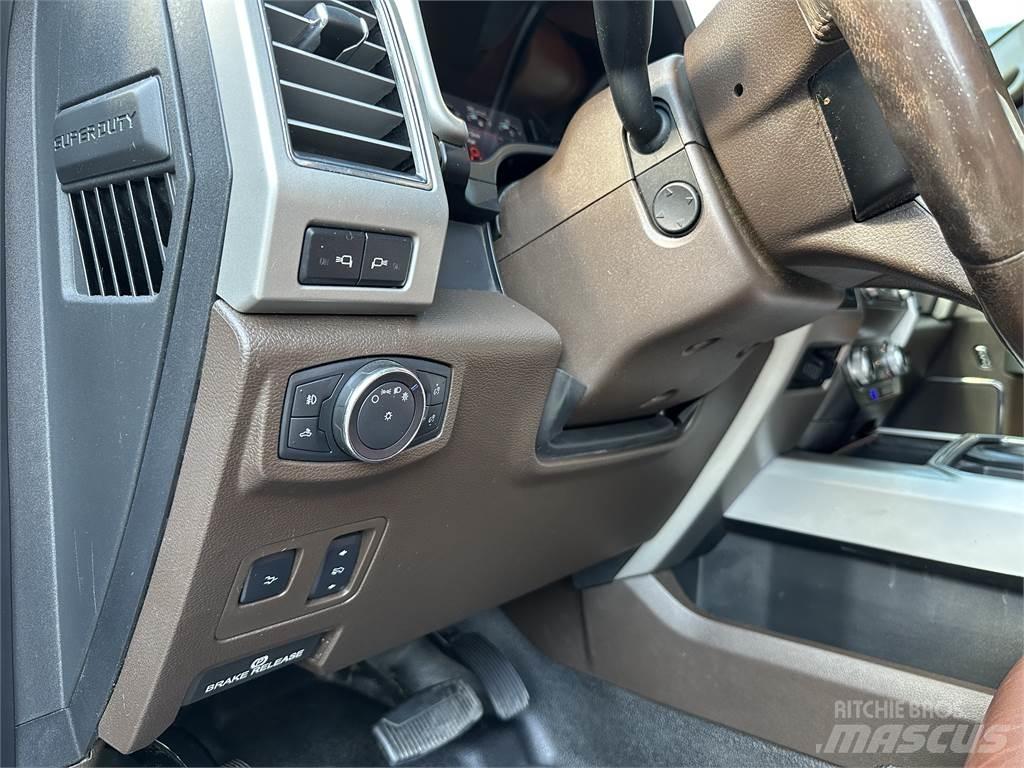 Ford F350 شاحنات أخرى
