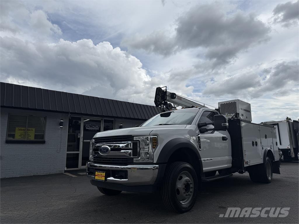 Ford F550 مركبات الأغراض العامة