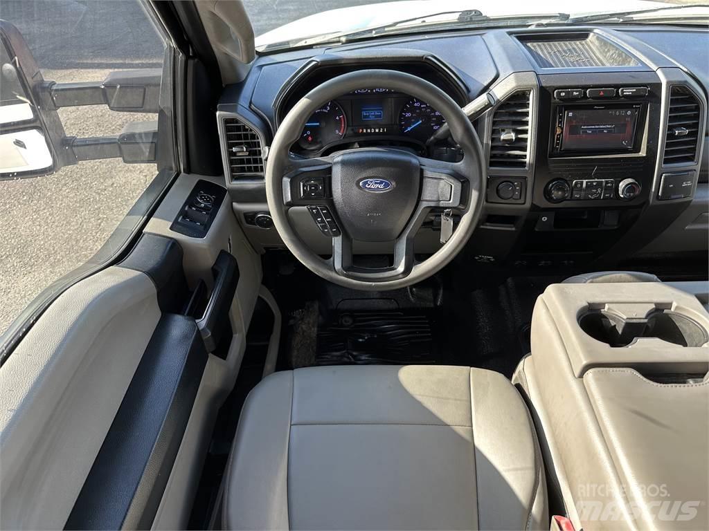 Ford F550 مركبات الأغراض العامة