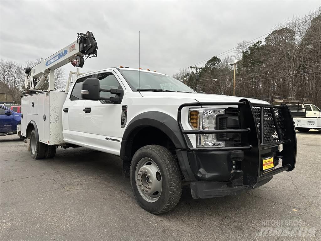 Ford F550 مركبات الأغراض العامة