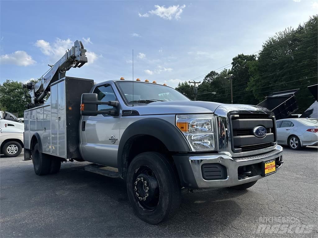 Ford F550 مركبات الأغراض العامة