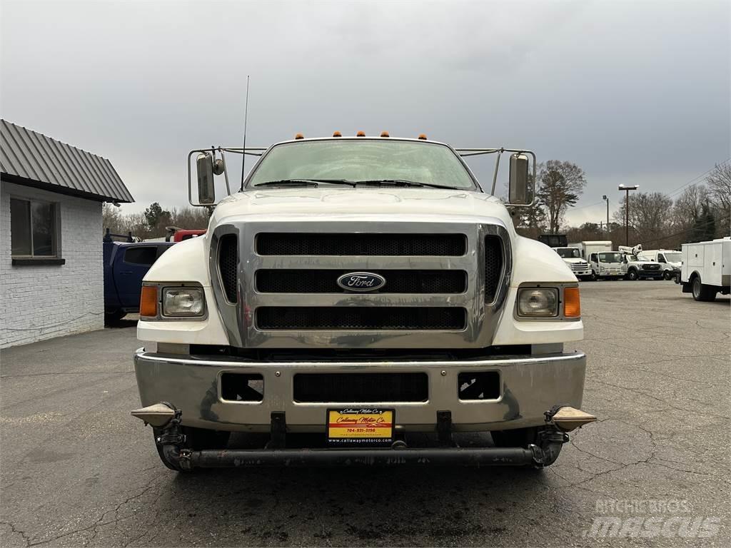 Ford F650 شاحنات أخرى