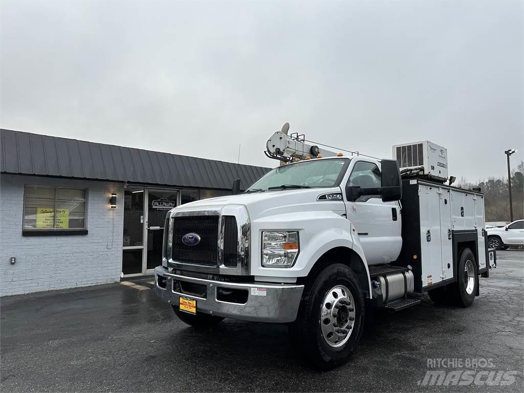 Ford F750 مركبات الأغراض العامة