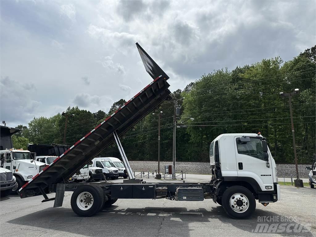 Isuzu FTR شاحنات قلابة