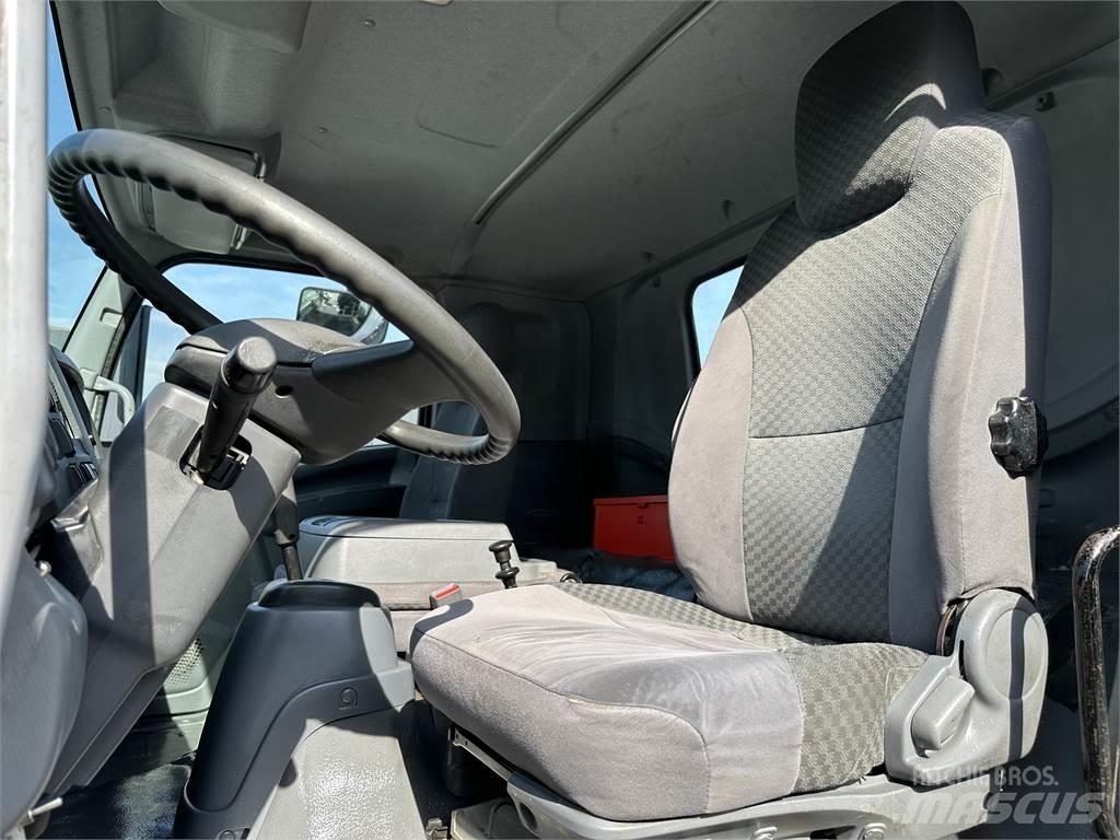 Isuzu FTR شاحنات قلابة