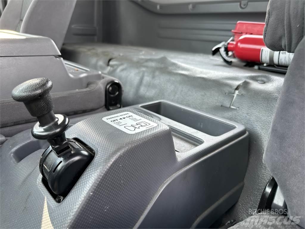 Isuzu FTR شاحنات أخرى