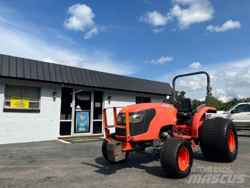 Kubota MX4700D وحدات الجر