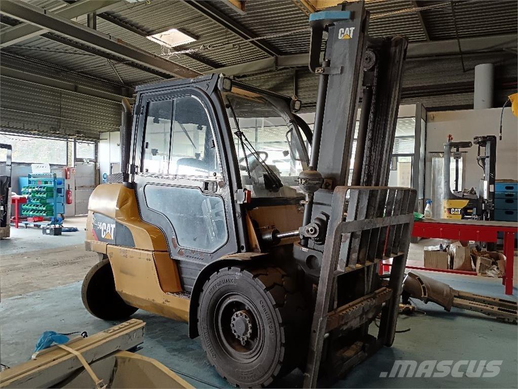 CAT DP50NT شاحنات ذات رافعات شوكية - أخرى