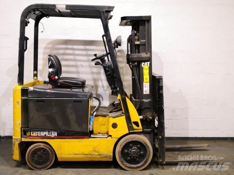 CAT EC25N شاحنات ذات رافعات شوكية - أخرى