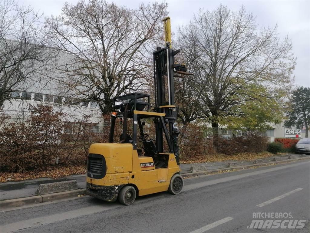 CAT GC45K SWB شاحنات ذات رافعات شوكية - أخرى
