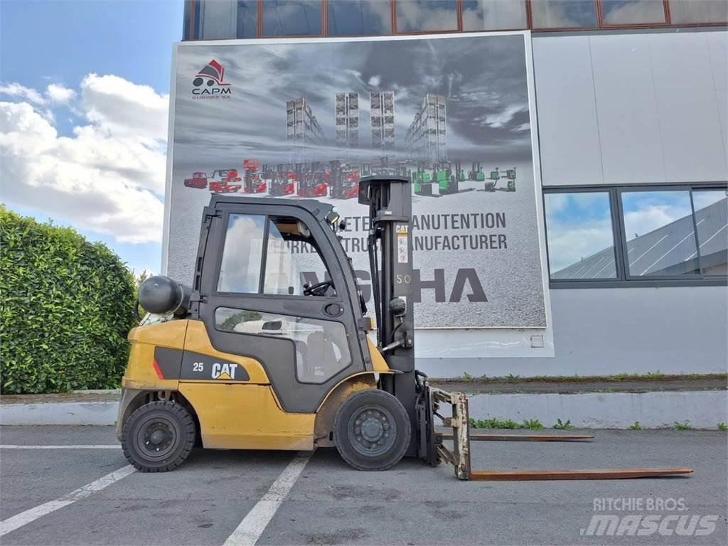 CAT GP25NTD شاحنات ذات رافعات شوكية - أخرى