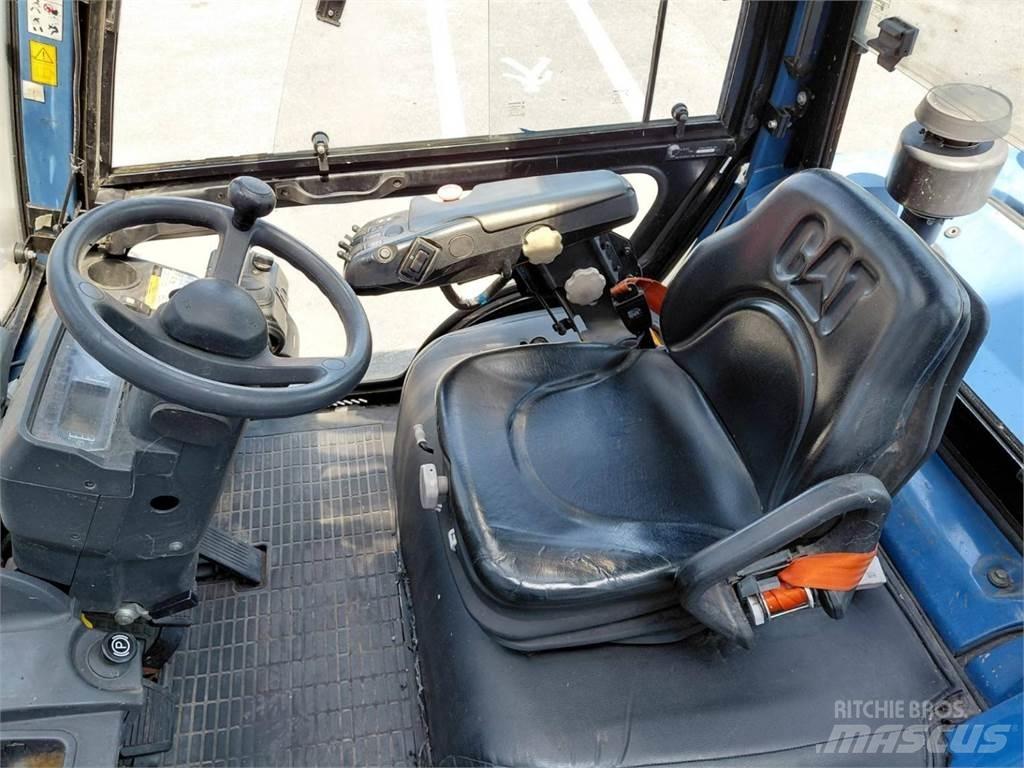 CAT GP50NTD شاحنات ذات رافعات شوكية - أخرى