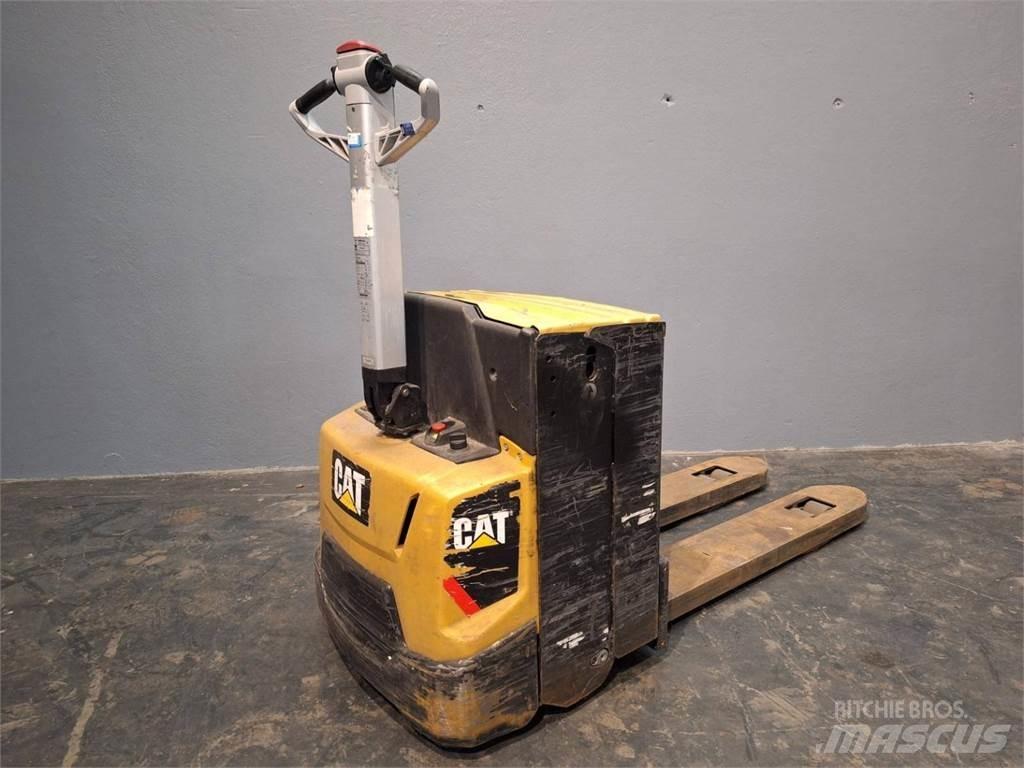 CAT NPP20N2E معدات التكديس الجوالة