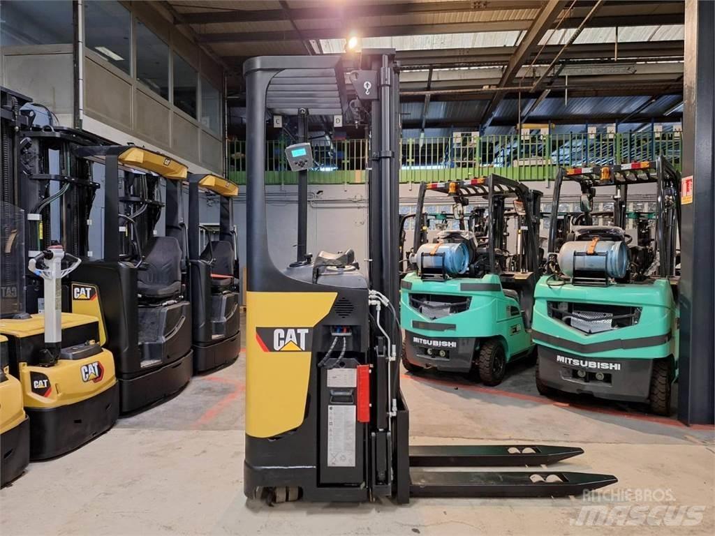 CAT NSR16N2 شاحنات مناولة ذاتية الدفع