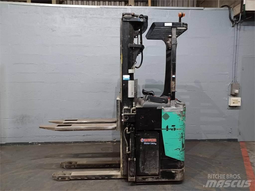 CAT NSR20N شاحنات مناولة ذاتية الدفع