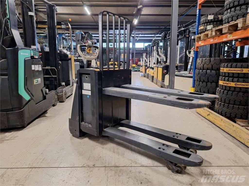 Crown WP3080 معدات التكديس الجوالة