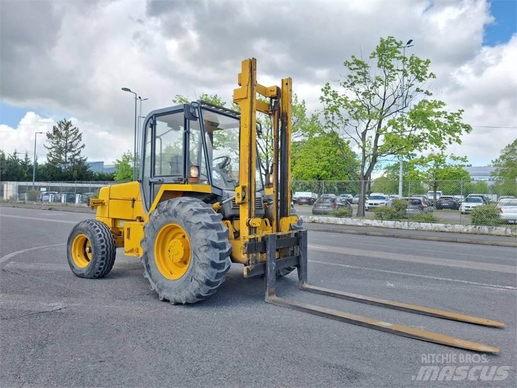 JCB 930-2 شاحنات الطرق الوعرة
