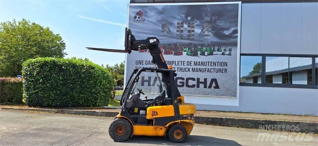 JCB TLT30D معدات مناولة لأغراض الزراعة