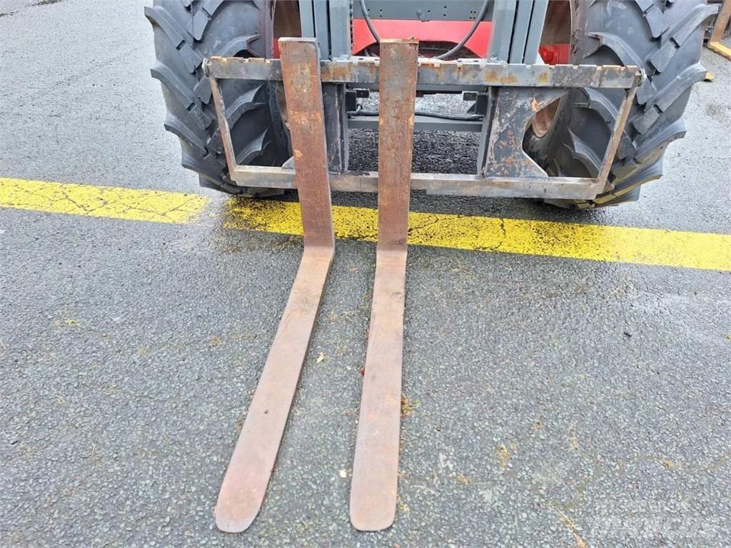 Manitou M30.2 شاحنات الطرق الوعرة