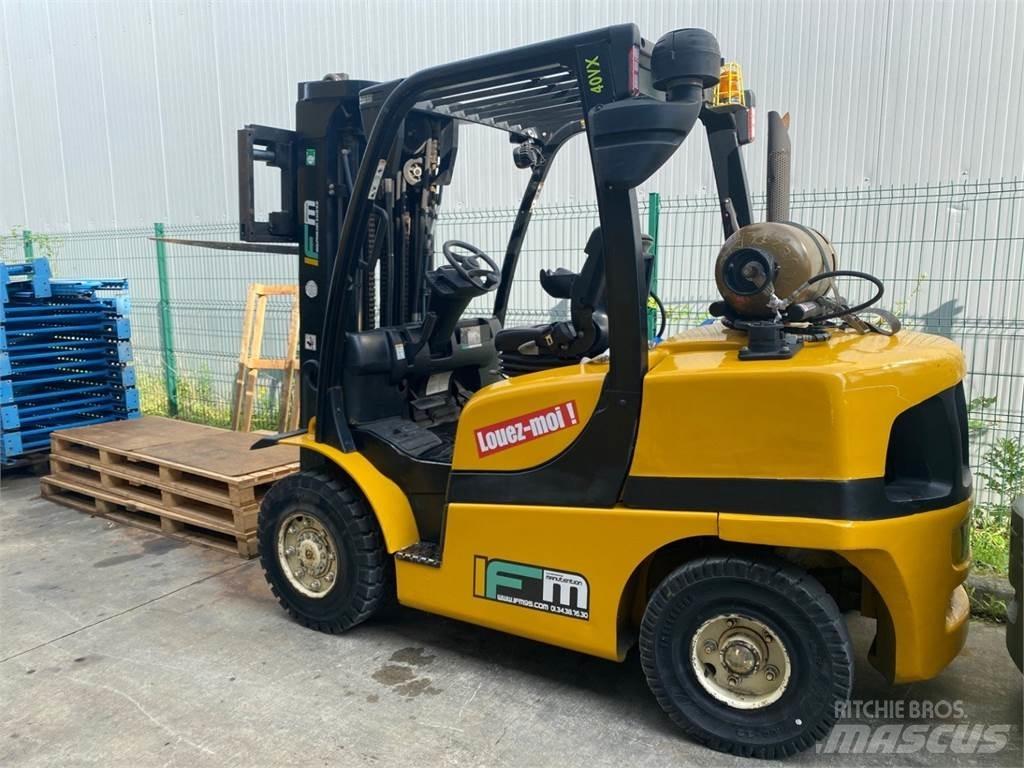 Yale GLP40VX5 شاحنات ذات رافعات شوكية - أخرى