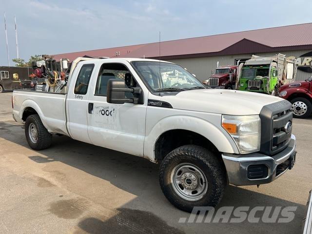Ford SUPER DUTY 4X4 أخرى