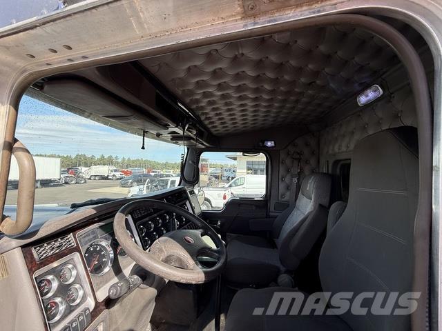 Kenworth W900 أخرى