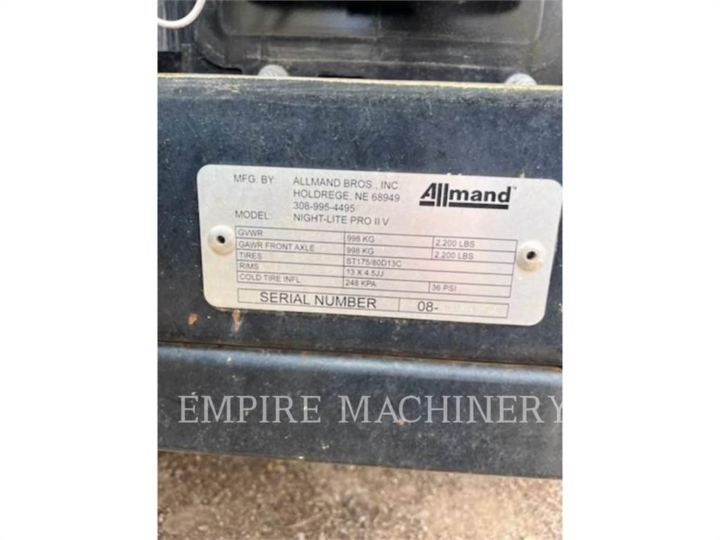 Allmand LT-NLPRIIV أبراج خفيفة