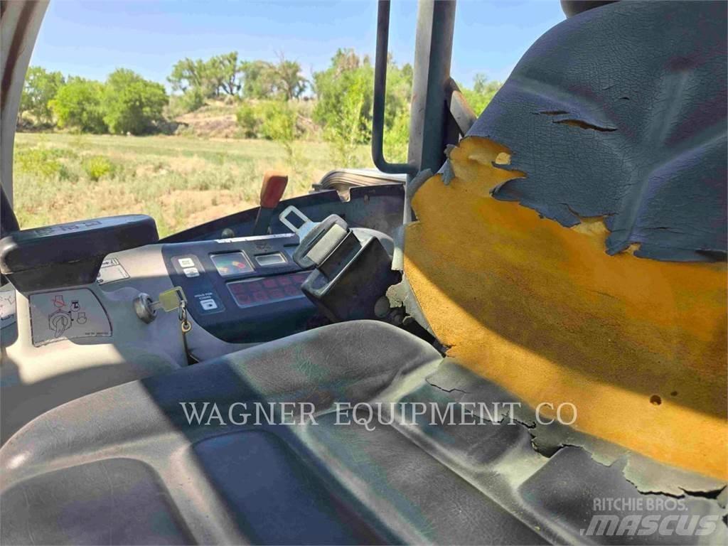 Bobcat 331G حفارات زحافة