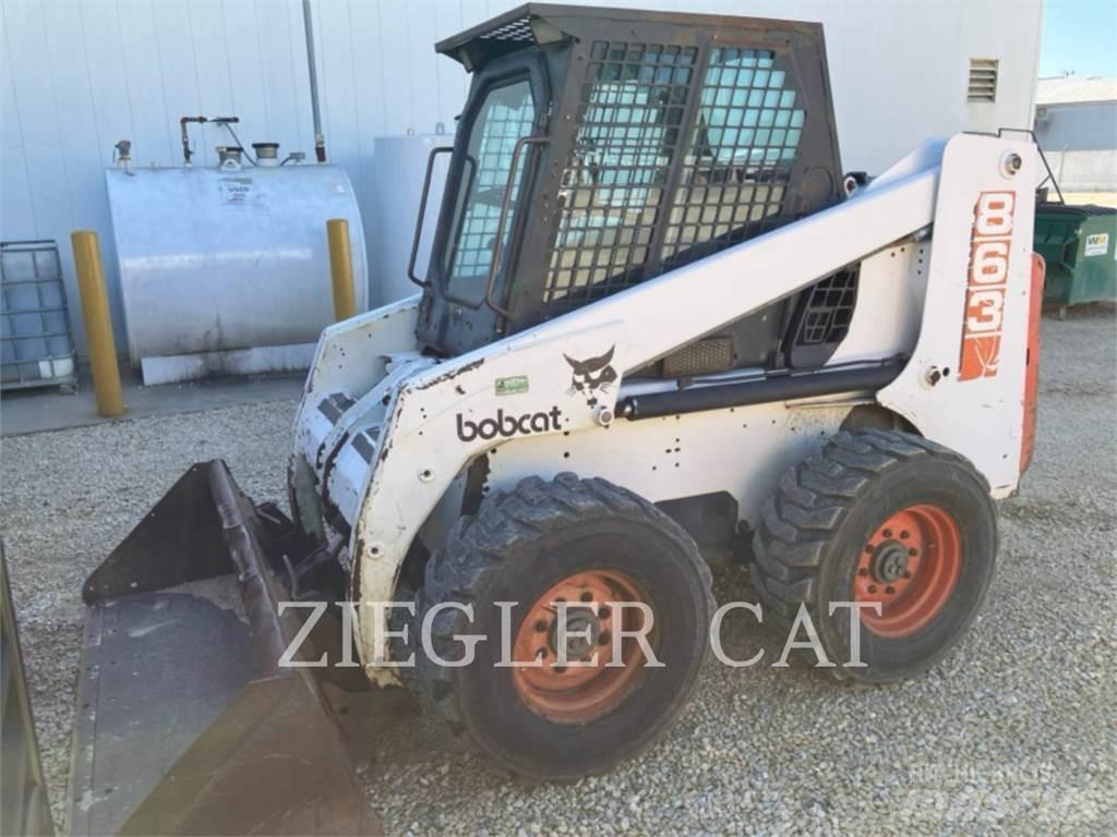 Bobcat 863 لوادر انزلاقية التوجيه