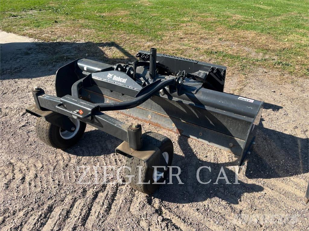 Bobcat BOXBLADE لوادر انزلاقية التوجيه